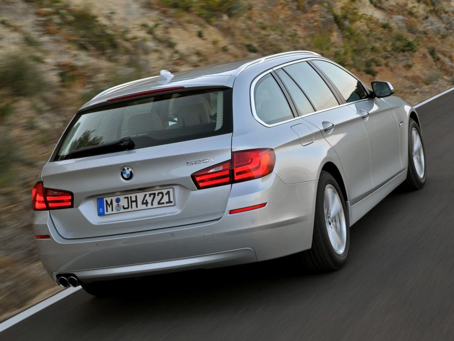  BMW 520i Touring 2011 года  (фото 3 из 6)
